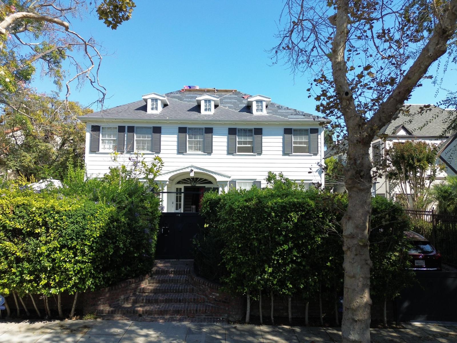 Flat roofing in California
